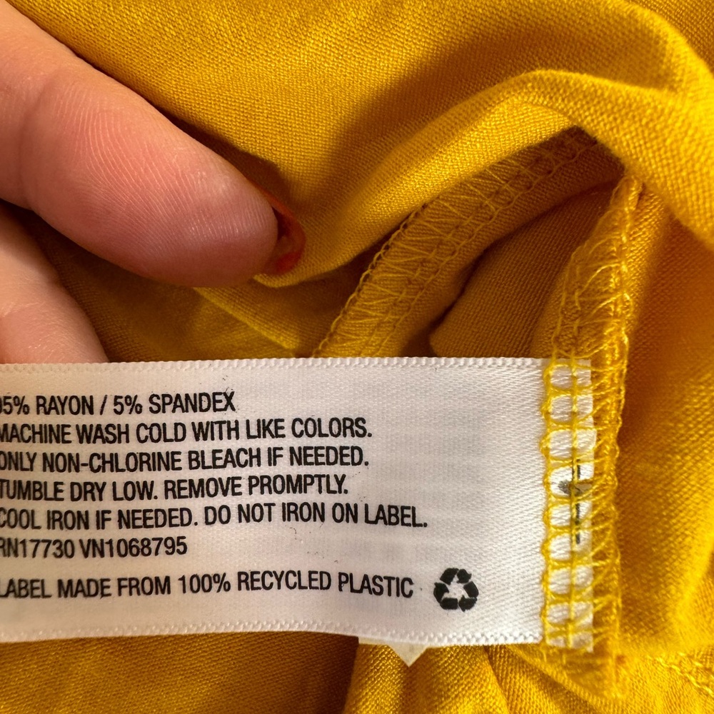 NWT Pretty YELLOW Adjustable Tank/Cami LARGE #W - Picture 5 of 7